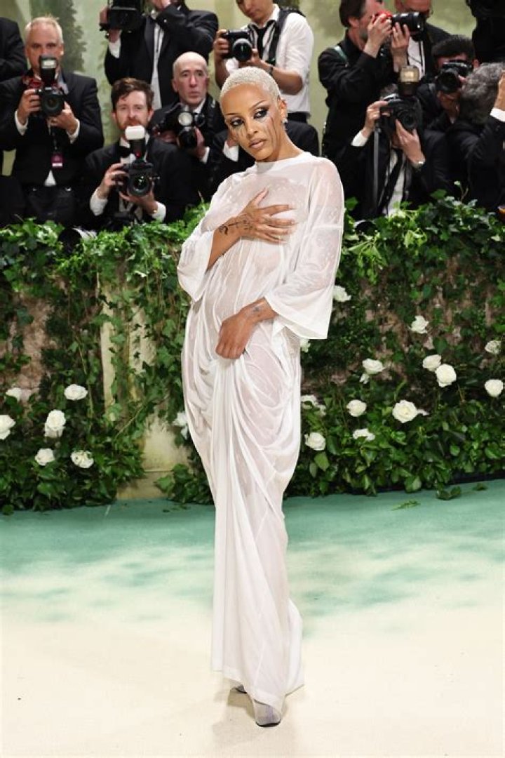 Unveiling The Age Of Doja Cat In 2024: How Old Is She Really?
